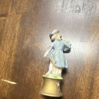 Lenwile Ardalt colonial boy figurine - Thumbnail 2