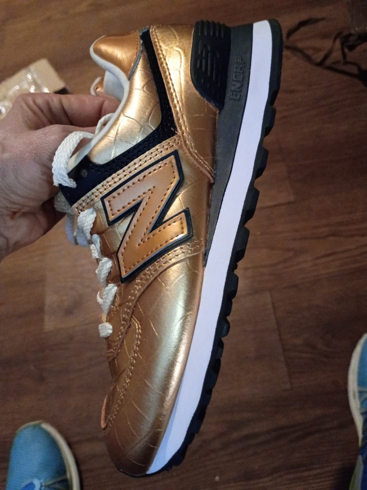 New Balance 574 Metallic Bronze Copper Black Women's Size 5.5 WL574PX2 Excellent - Thumbnail 3