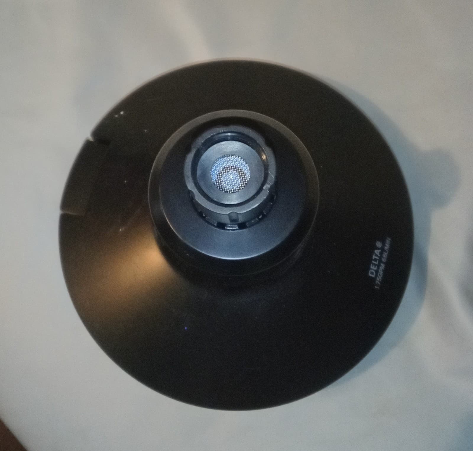 delta pivotal fixed wall mount shower head - Thumbnail 5