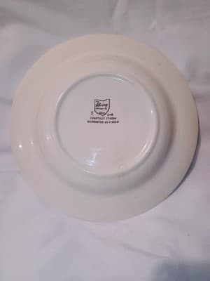 Sebring Pottery Co. Chantilly pattern 22K gold-rimmed soup bowl - Thumbnail 2