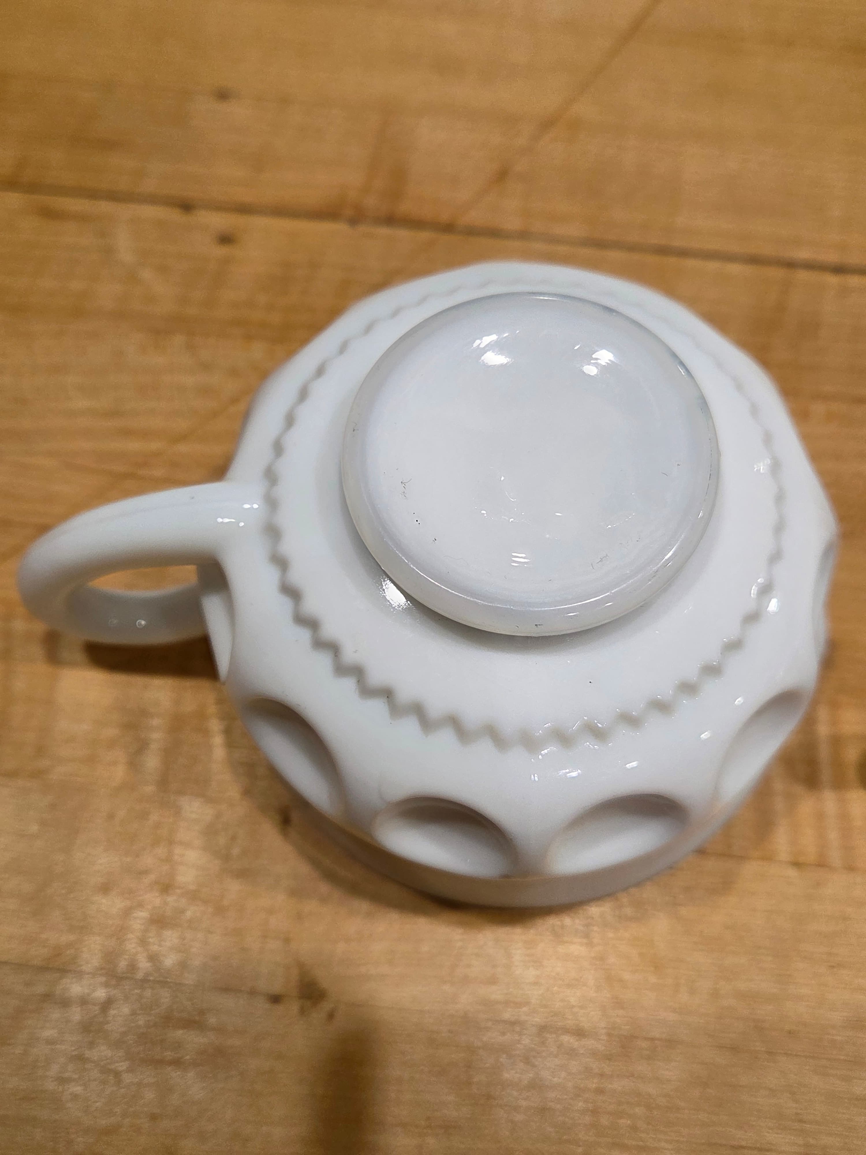 Vintage Indiana Glass Kings Crown White Milk Glass Creamer and Sugar Set - Thumbnail 10