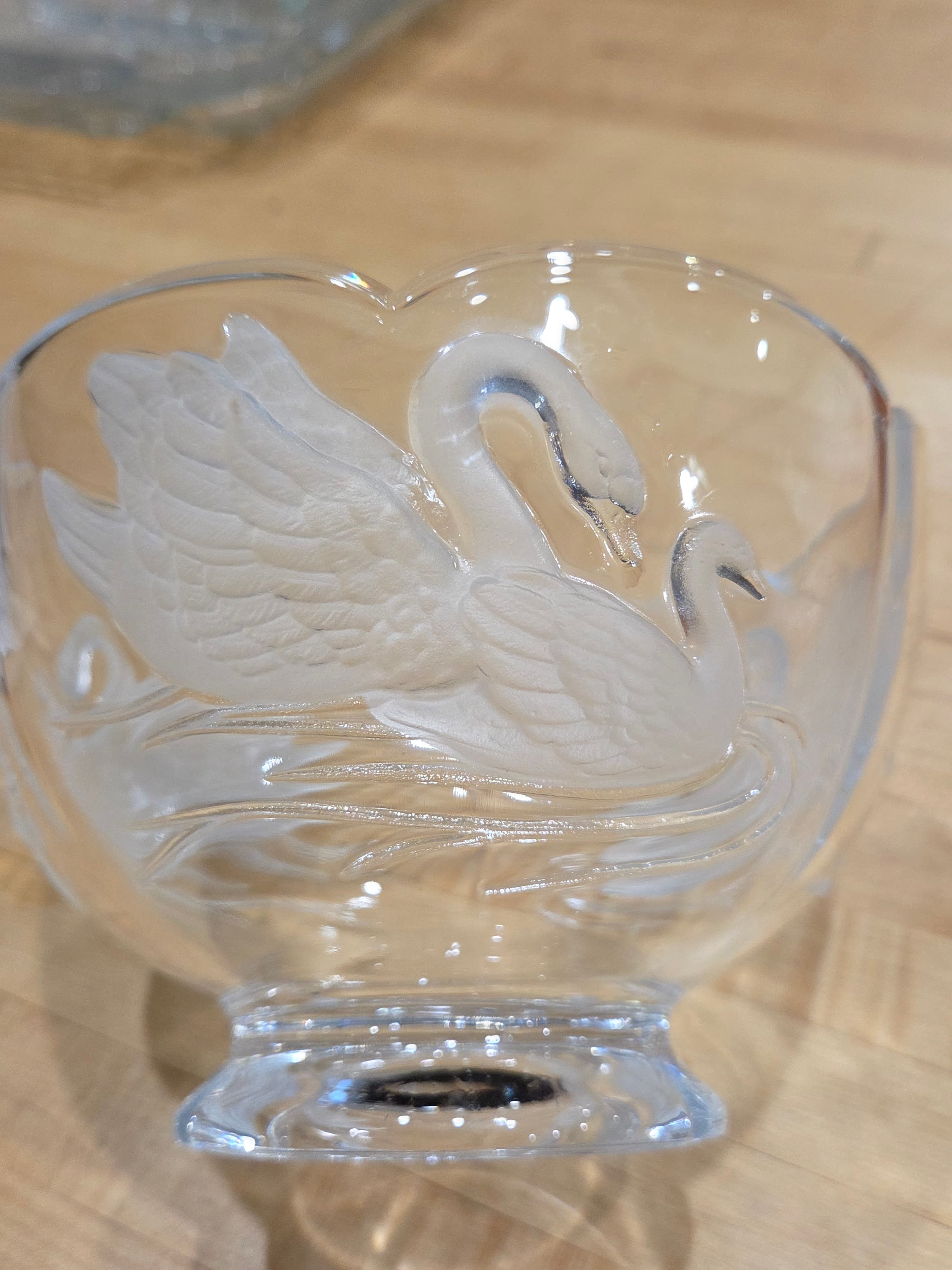 Vintage Teleflora 24 Percent Lead Crystal Frosted Swan Candy Bowl - Thumbnail 4