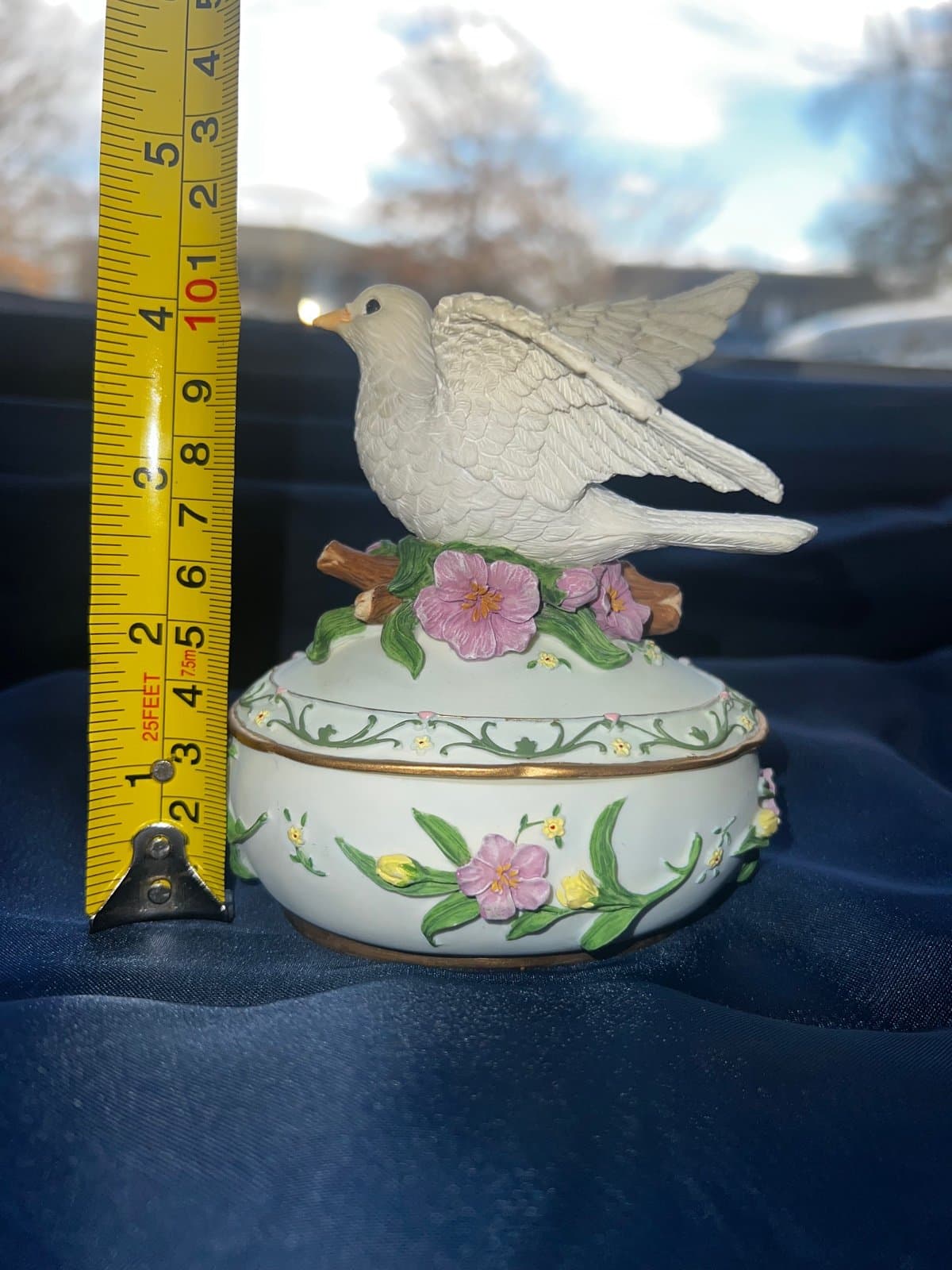 Collectors Heritage House, music box”the way we were” - Thumbnail 4