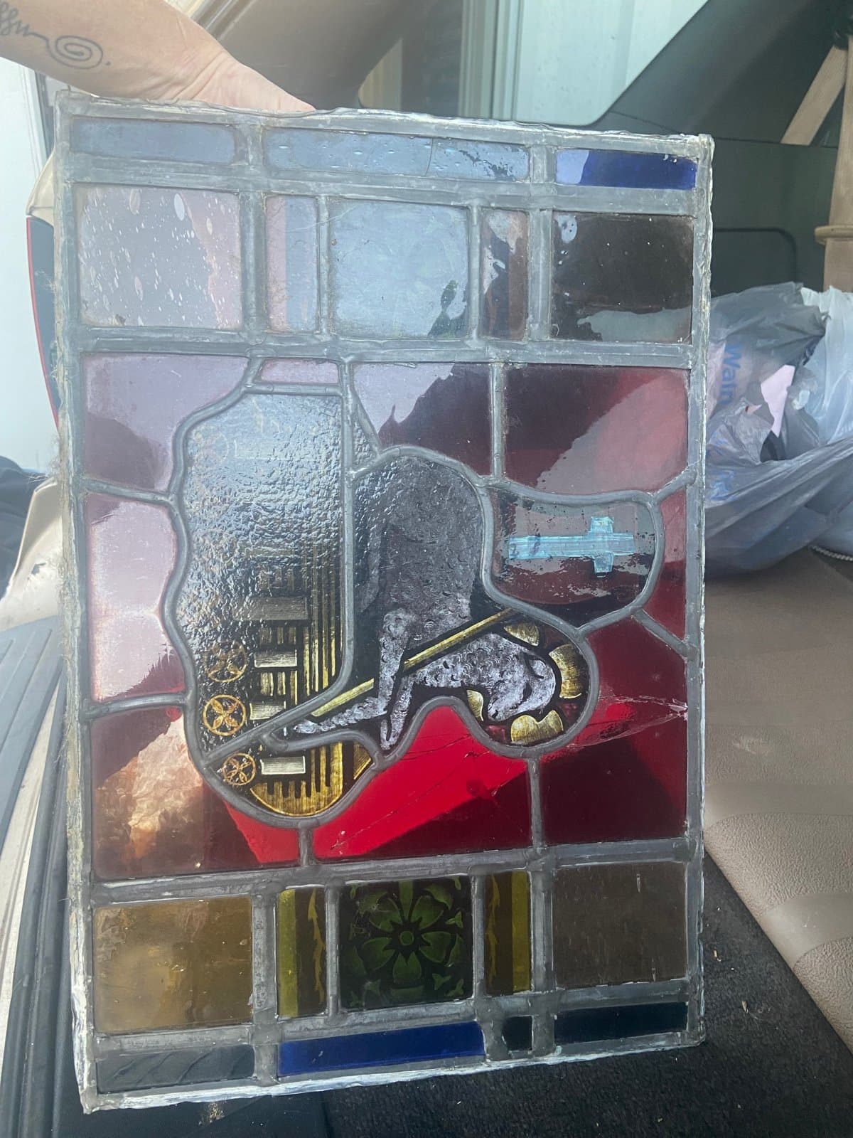 European 1690s to 1730s stained glass window - Thumbnail 4