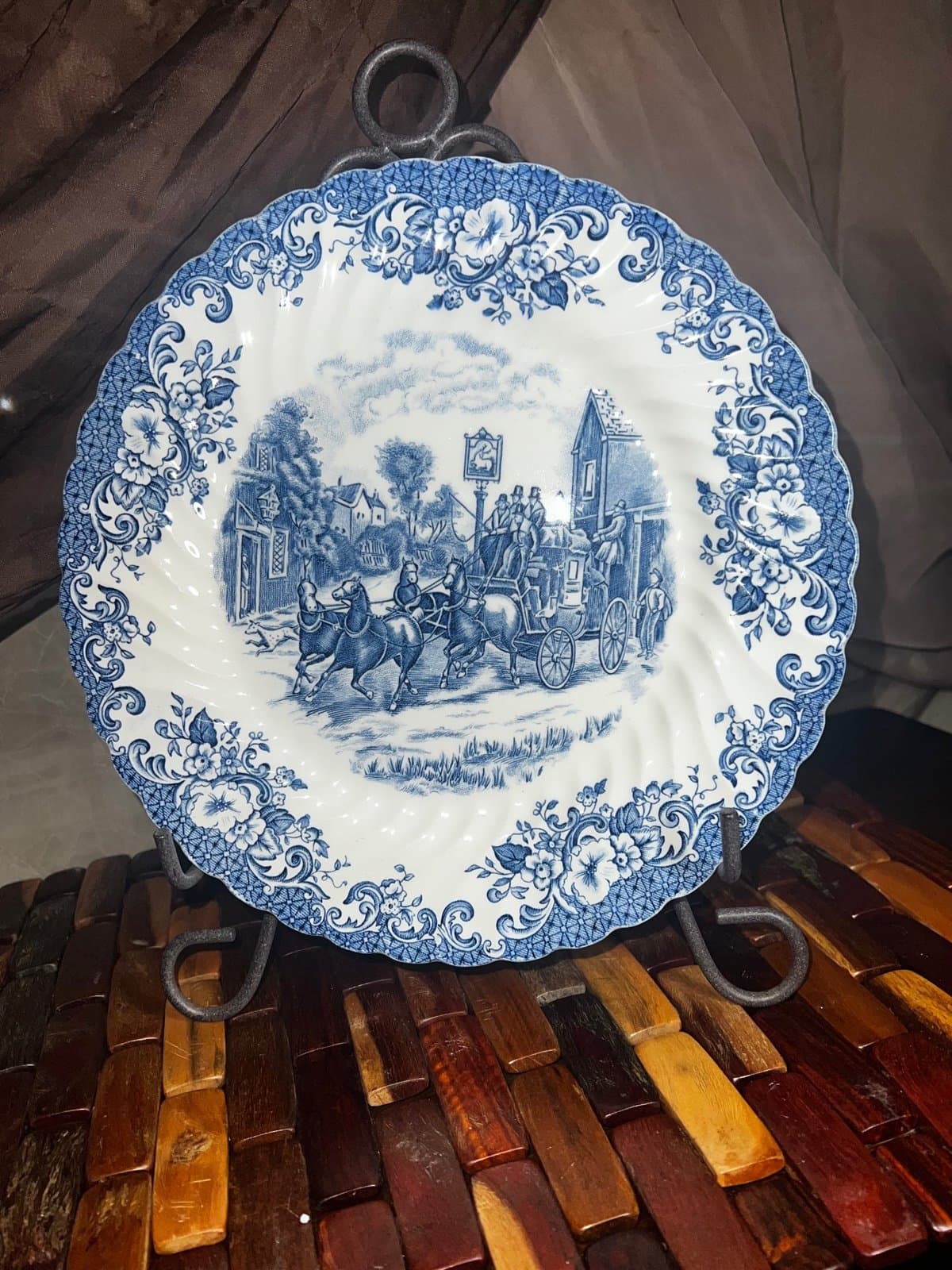 Ironstone Plate - Thumbnail 3
