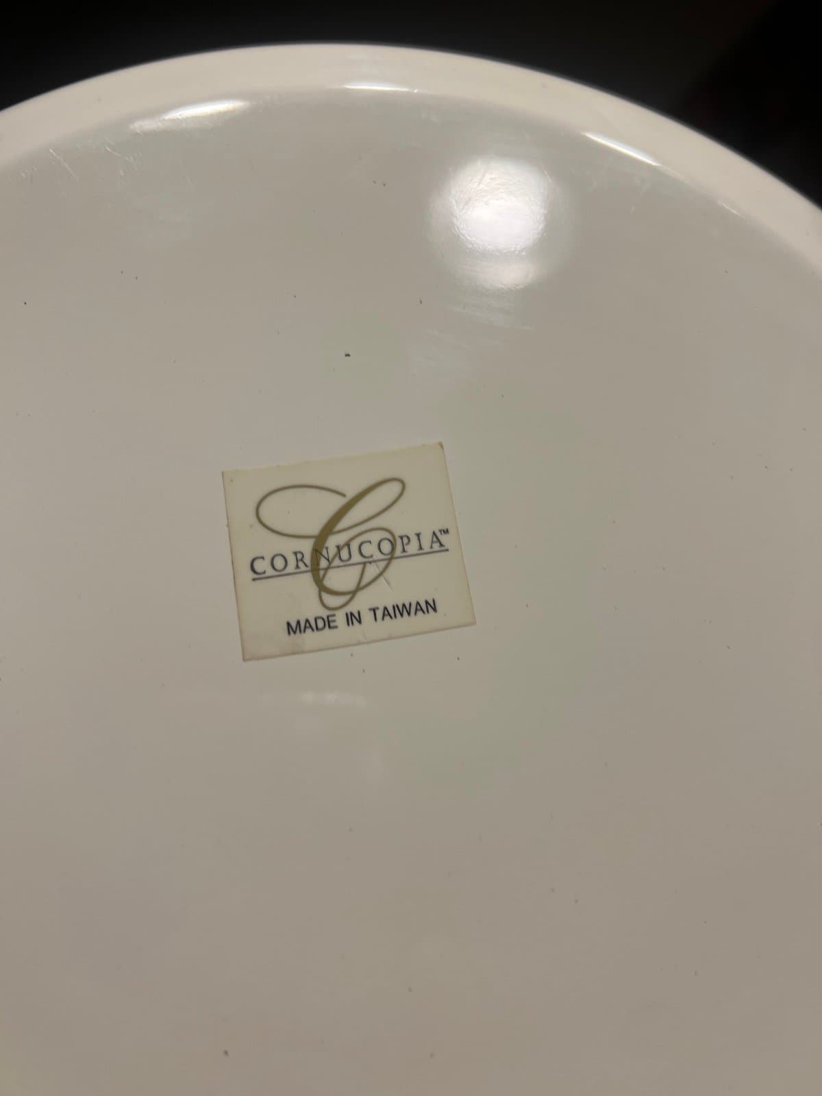Vintage Enamelware 2 Quart Casserole Dish Dutch Oven Soup Pot and Lid Cornucopia - Thumbnail 10