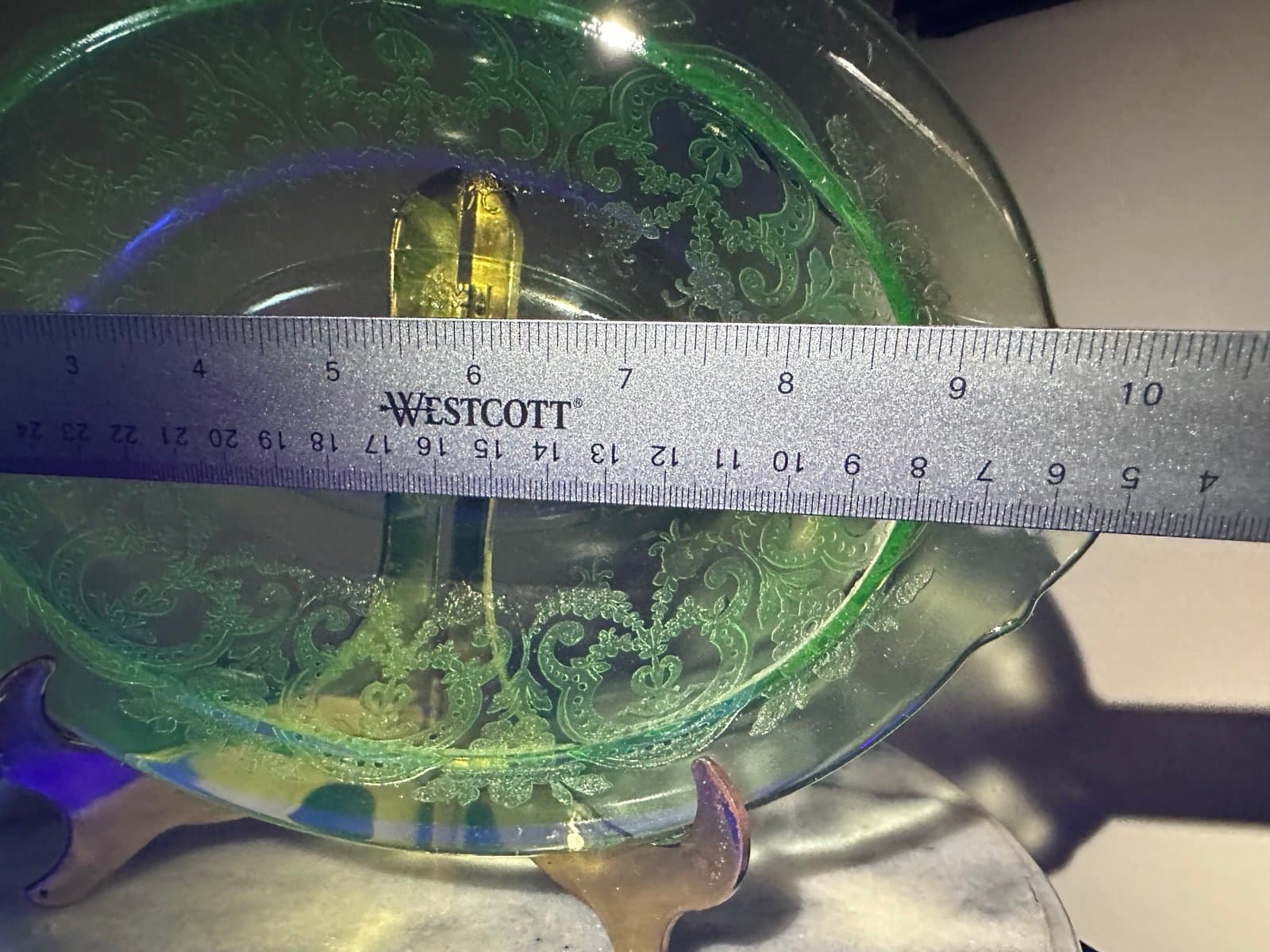 1930s vintage uranium green depression glass bowl, poppy floral Hazel Atlas Flor - Thumbnail 4