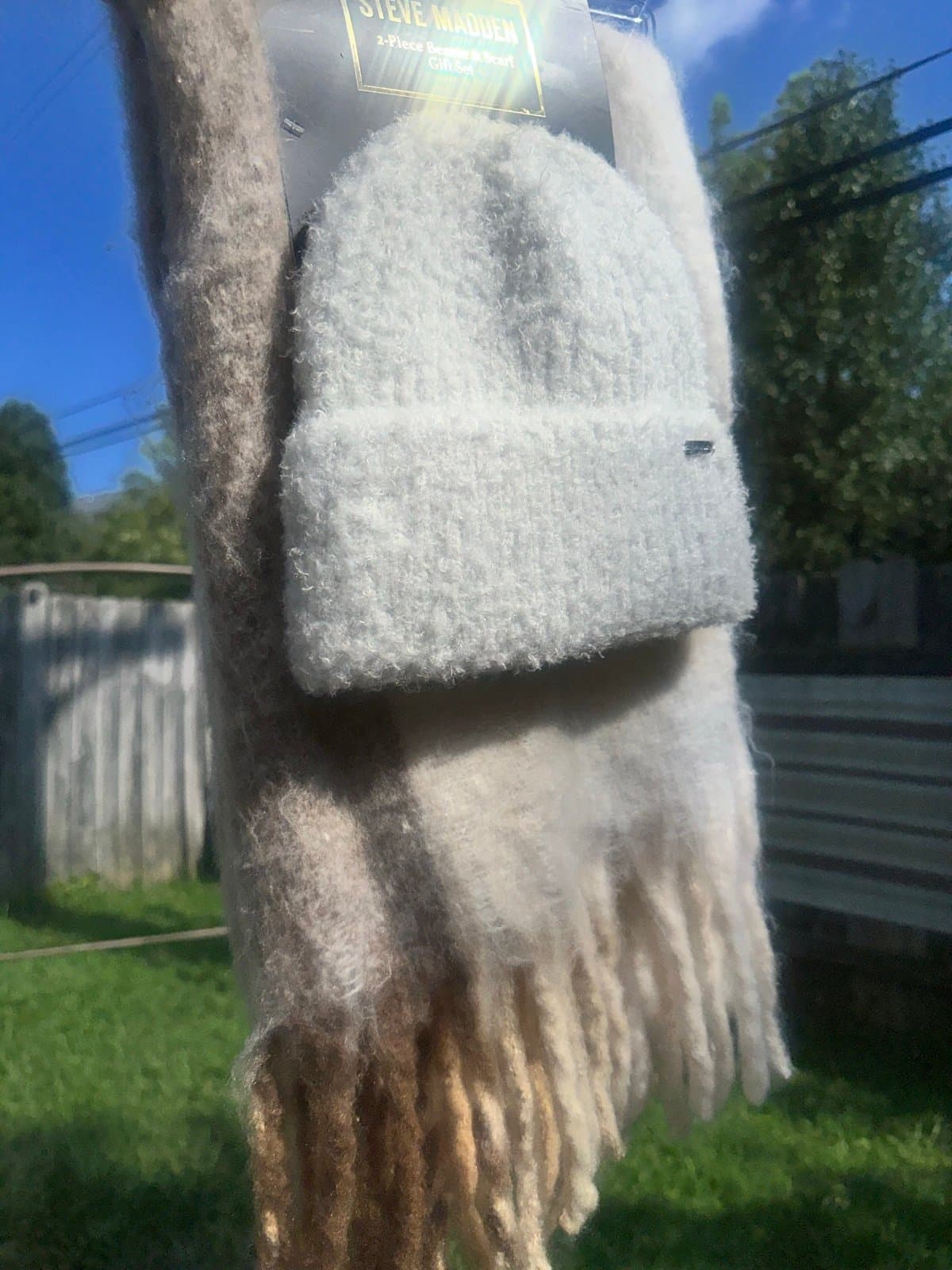 Brand new Steve Madden hat and scarf - Thumbnail 2