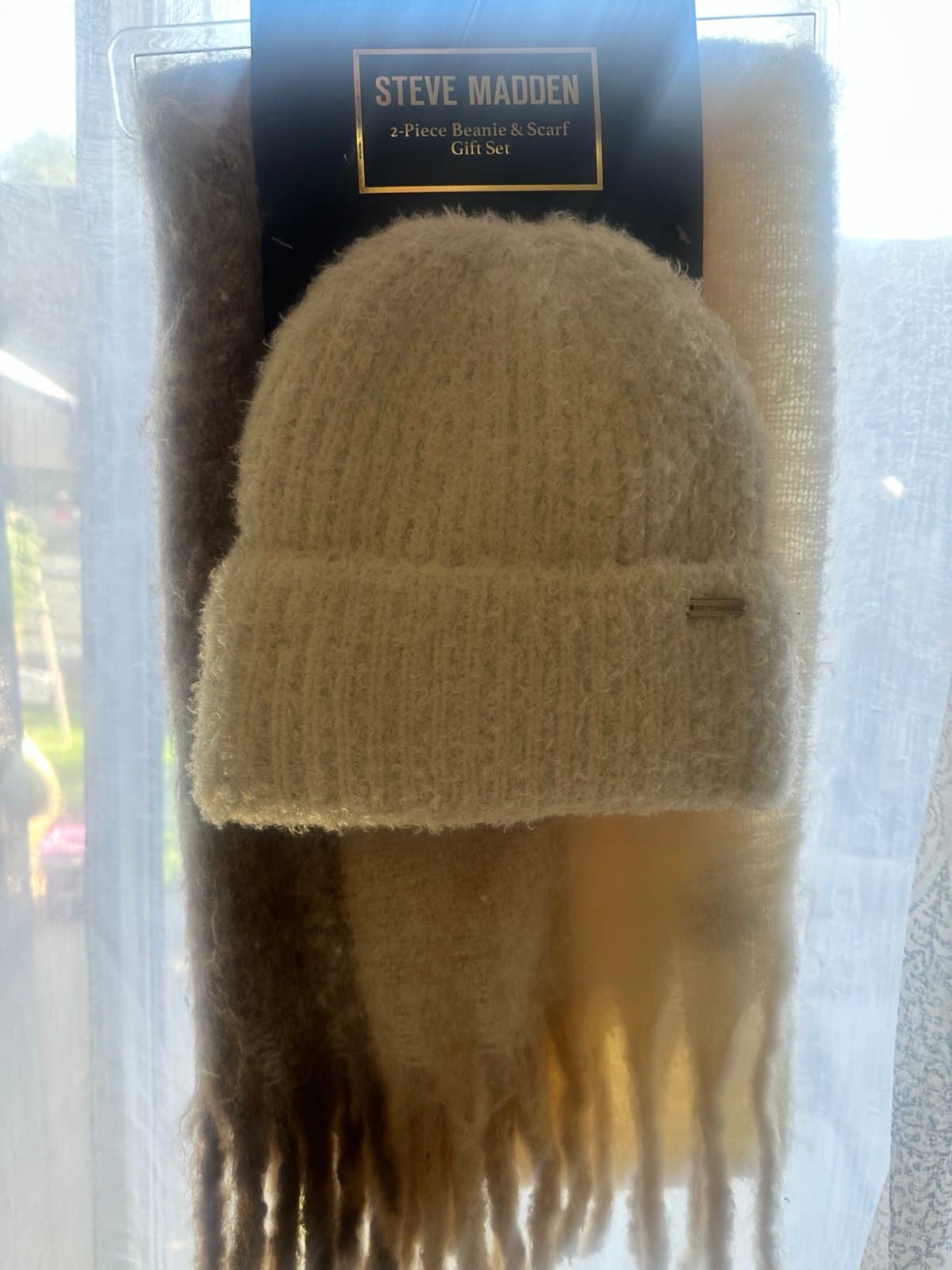 Brand new Steve Madden hat and scarf - Thumbnail 7