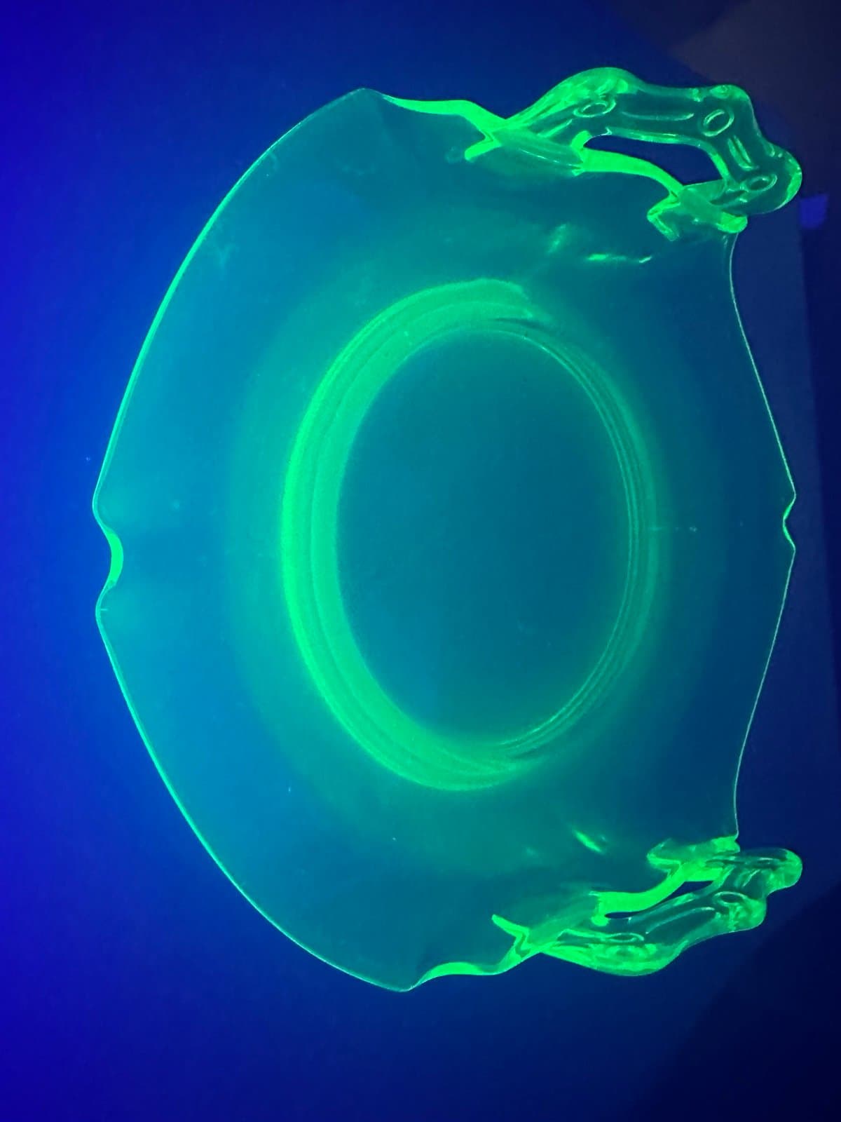Green uranium glass platter - Thumbnail 5