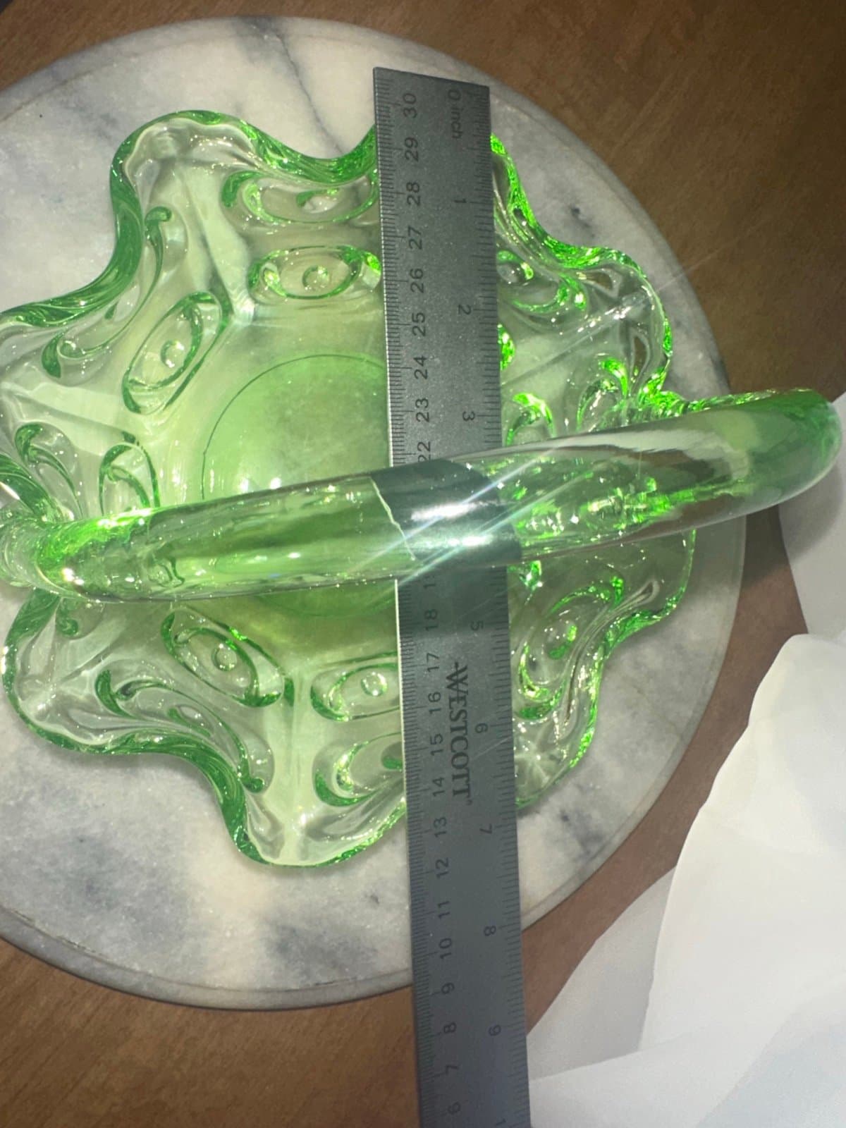 Green uranium depression-glass “basket” bowl - Thumbnail 5