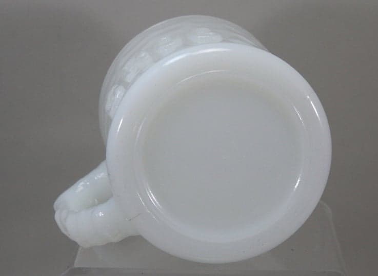 “Grog” milk glass mug 1960s Anchor Hockings - Thumbnail 6