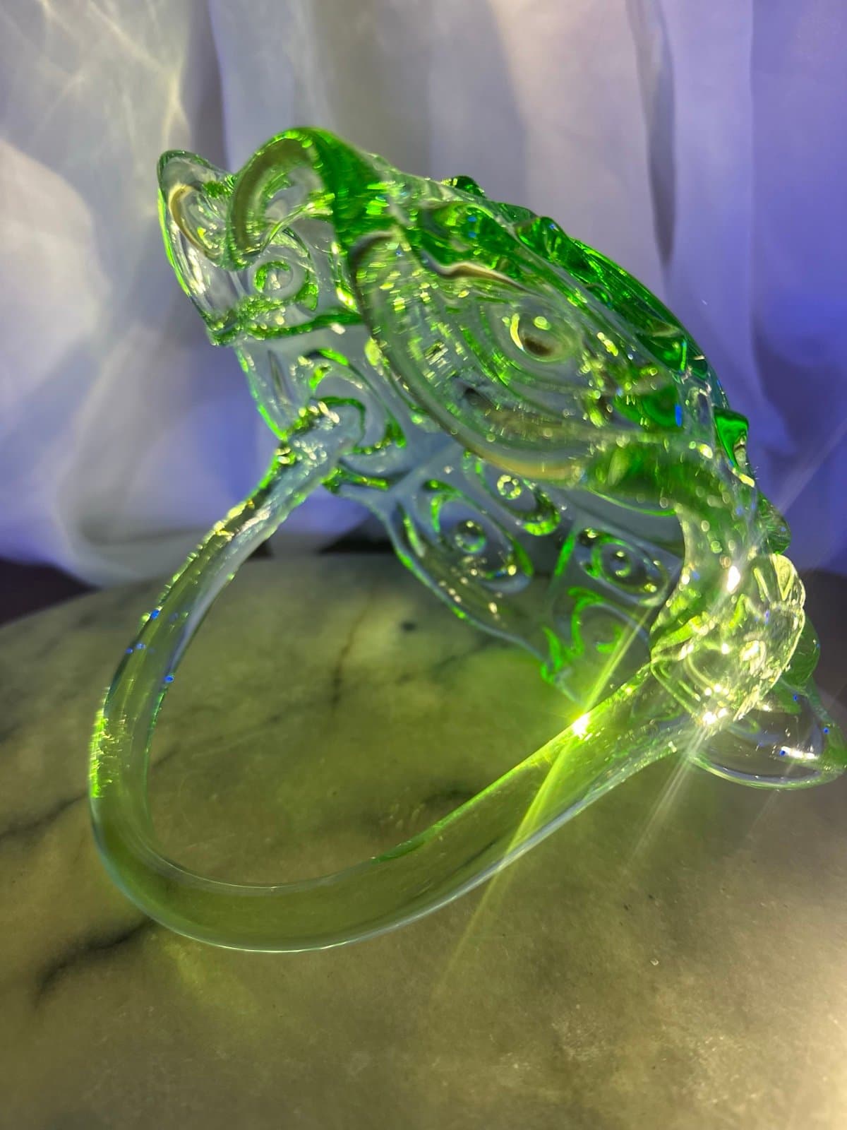 Green uranium depression-glass “basket” bowl - Thumbnail 6