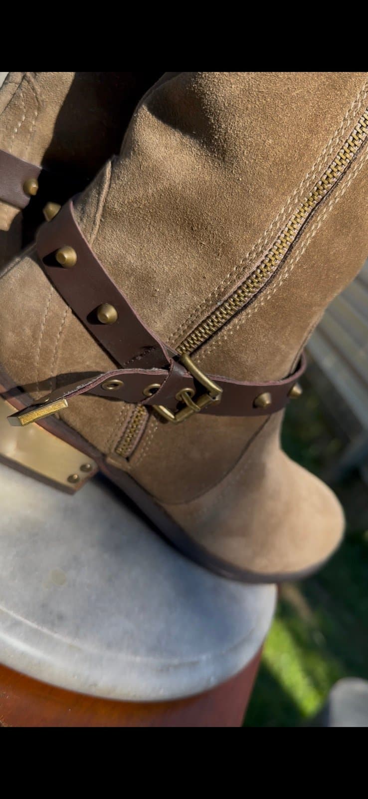Woman’s knee high tan suede Size 7.5 knee-high boots - Thumbnail 6