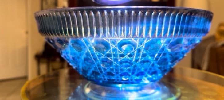 Vintage Indiana Glass Windsor Blue Carnival Bowl – A Depression Glass Collector’ - Thumbnail 2