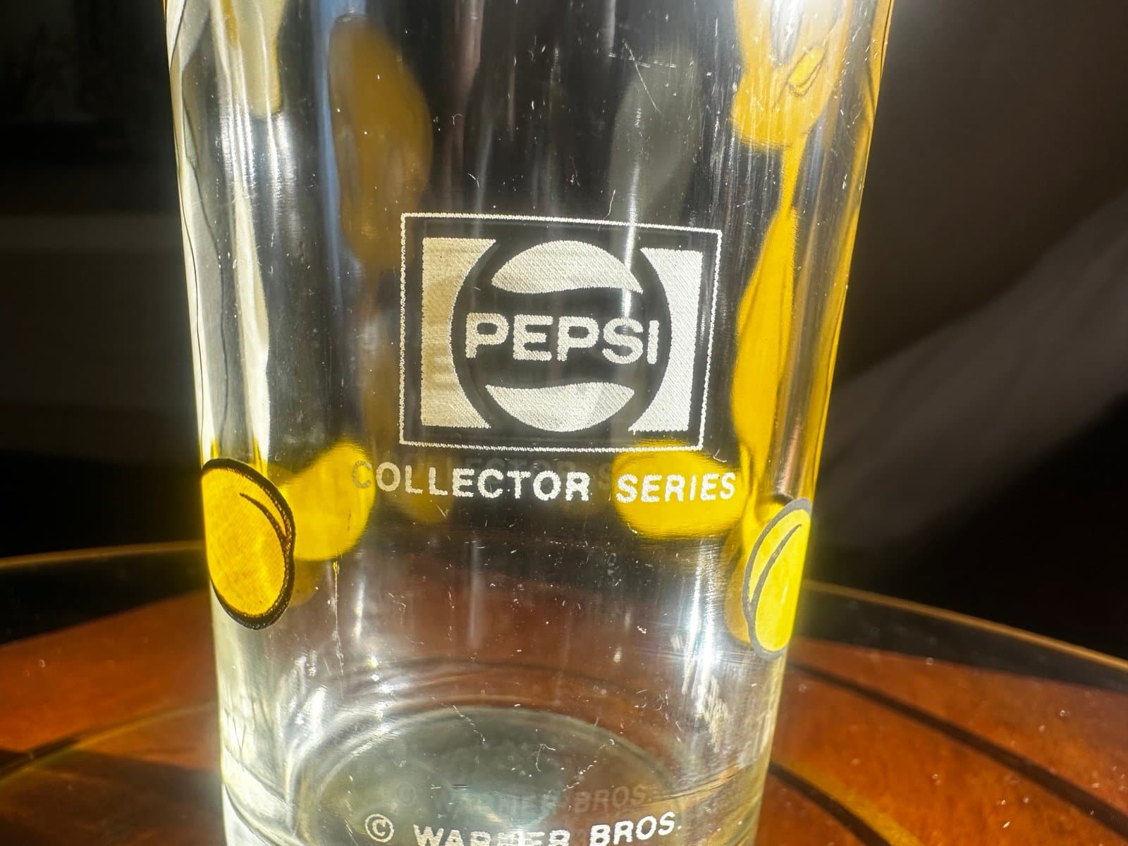 1973 Warner Bros. Looney Tunes Tweety Bird Pepsi Collector Series glass - Thumbnail 3