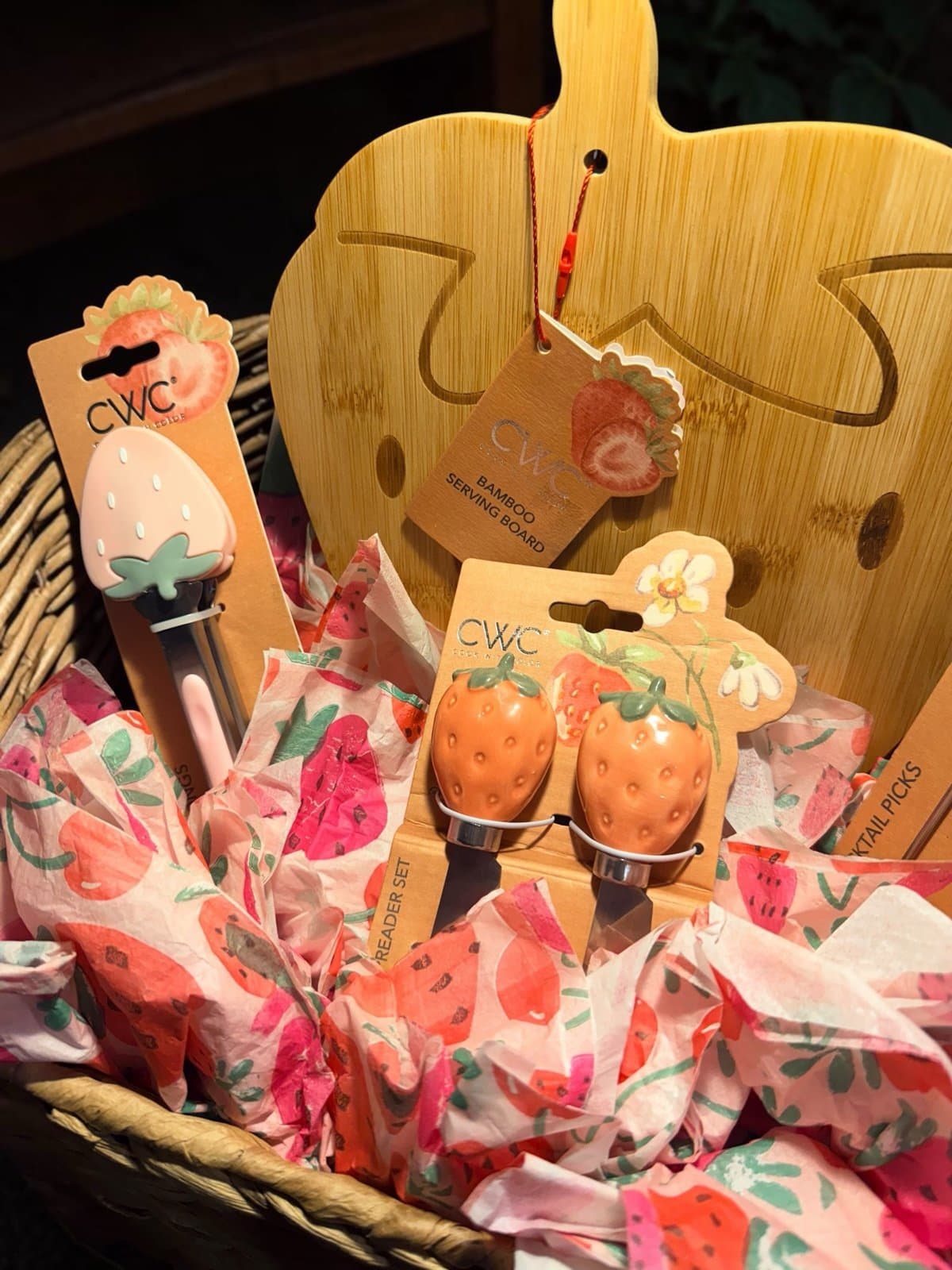 Berry Delight Gift Basket - Thumbnail 8