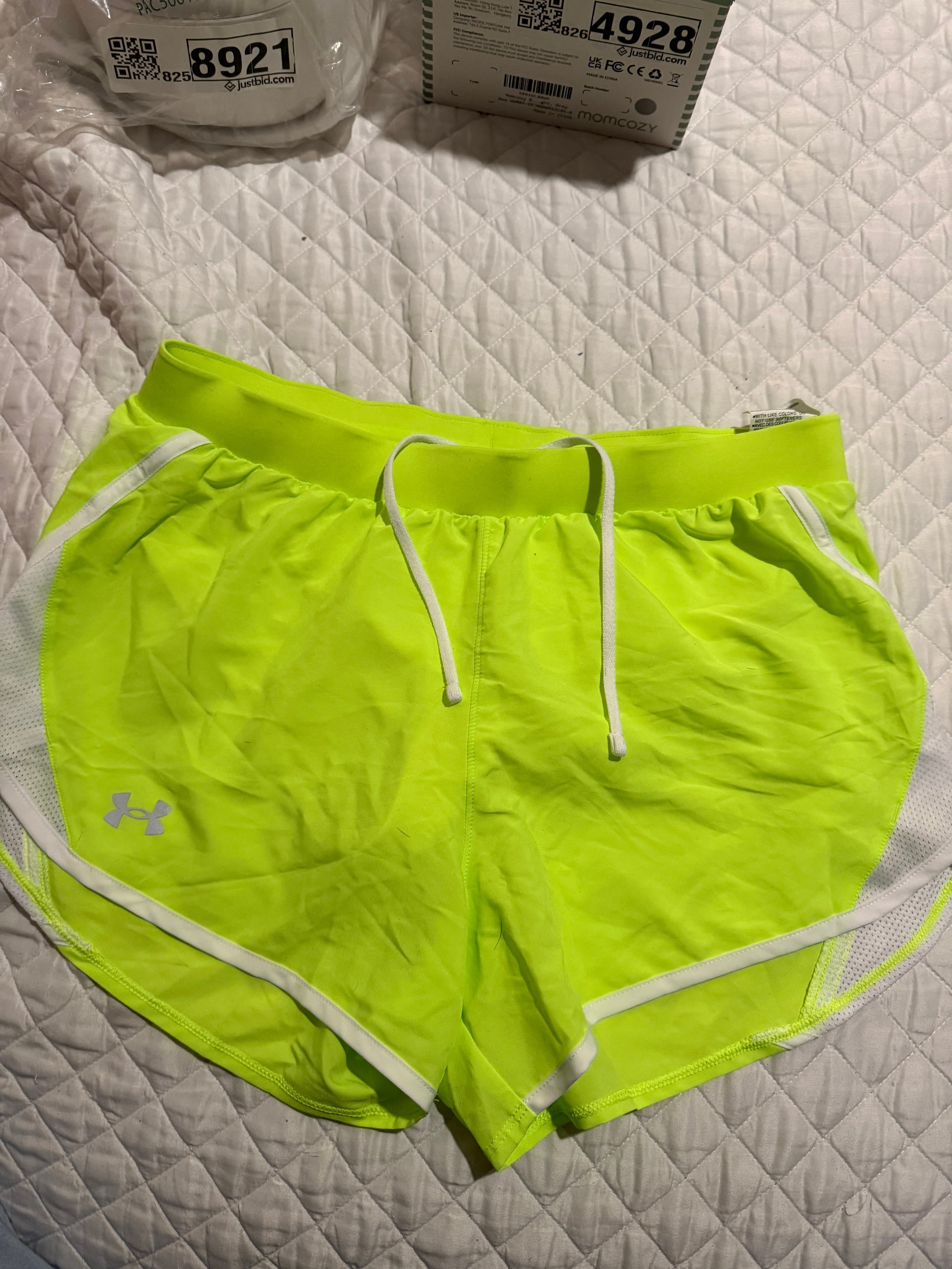 Under Armour Neon Green HeatGear Shorts Size M - Thumbnail 12