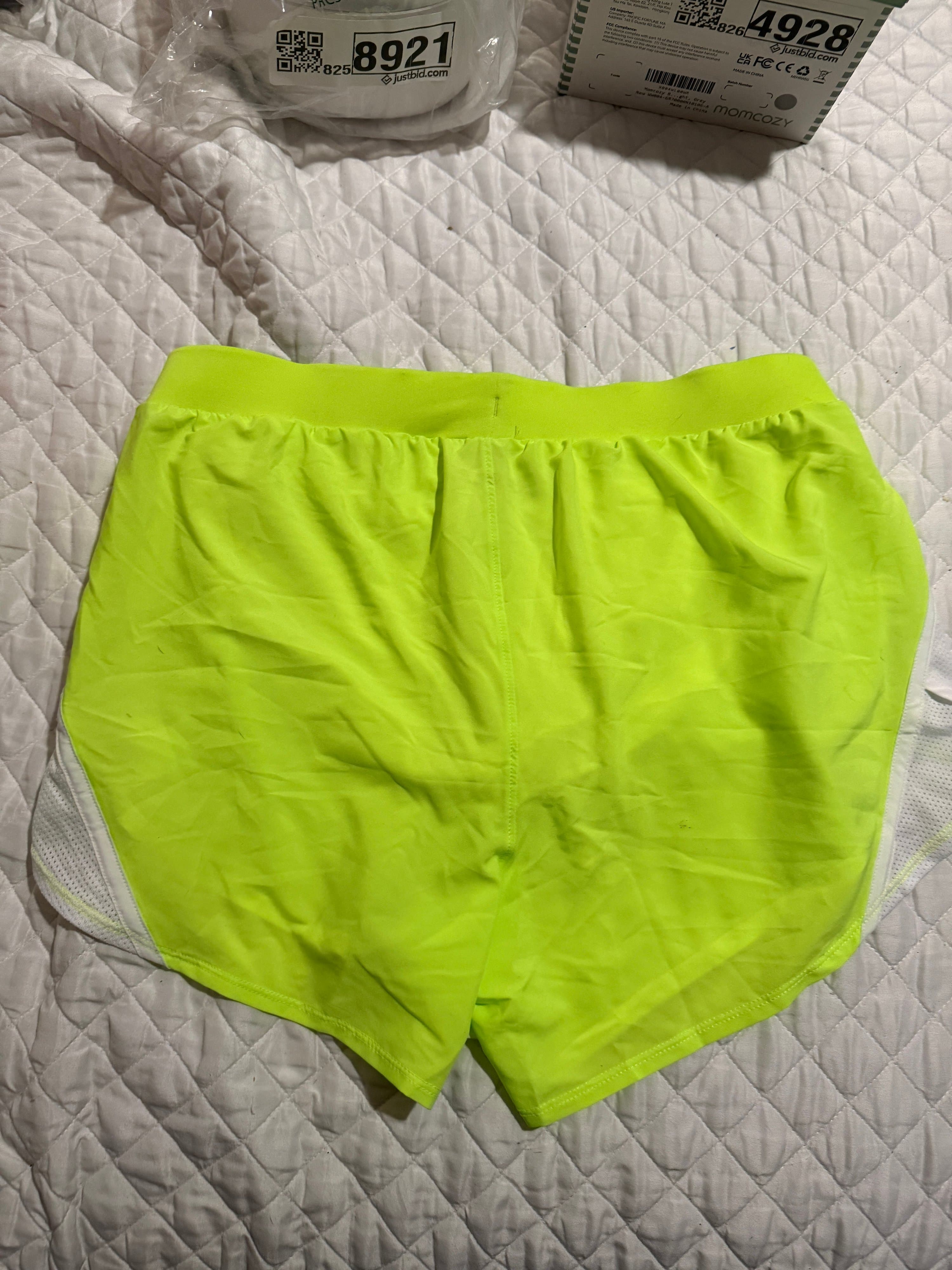 Under Armour Neon Green HeatGear Shorts Size M - Thumbnail 14