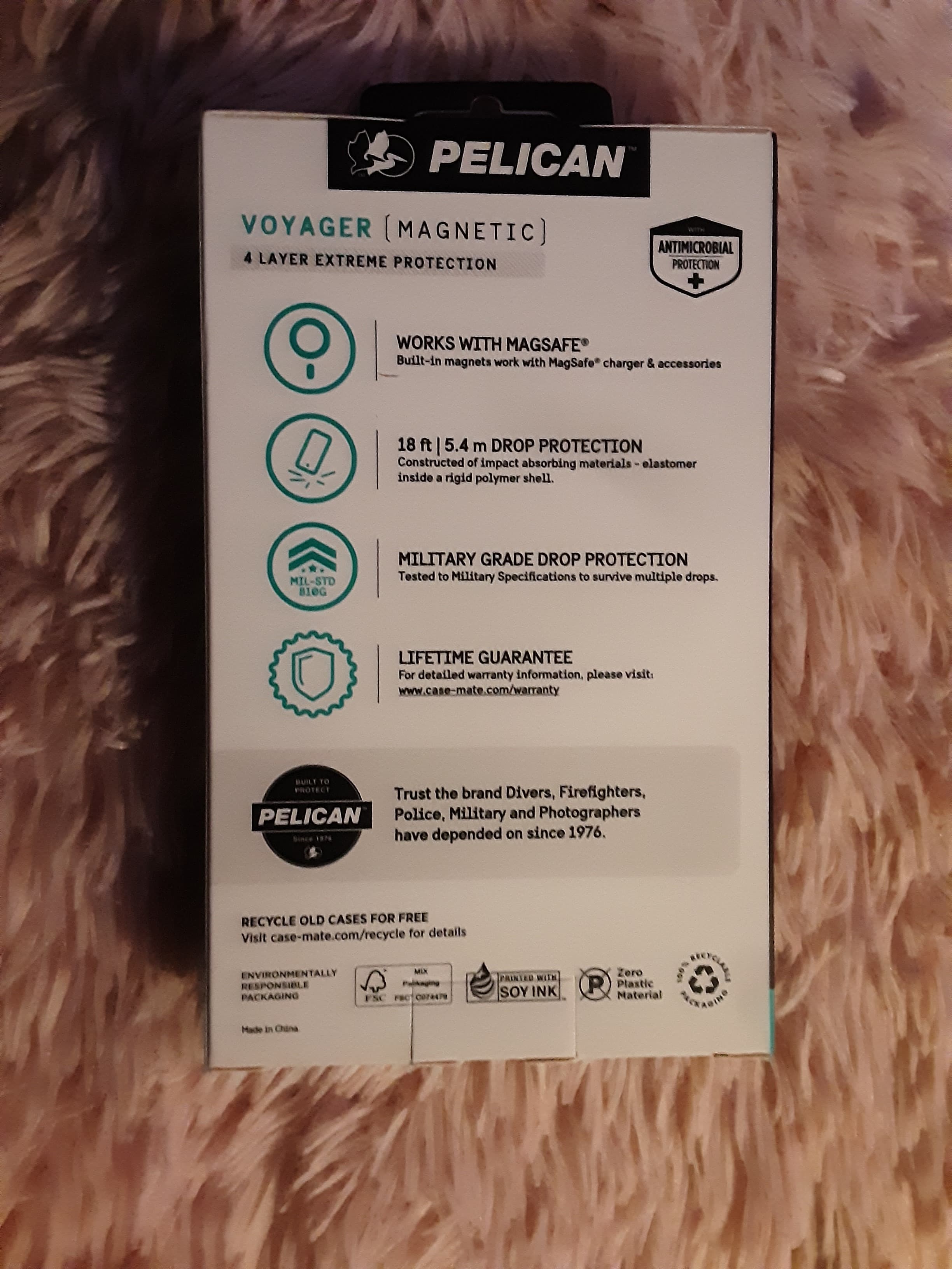 Pelican Voyager Magnetic iPhone 14/13 Case with MagSafe - Thumbnail 2