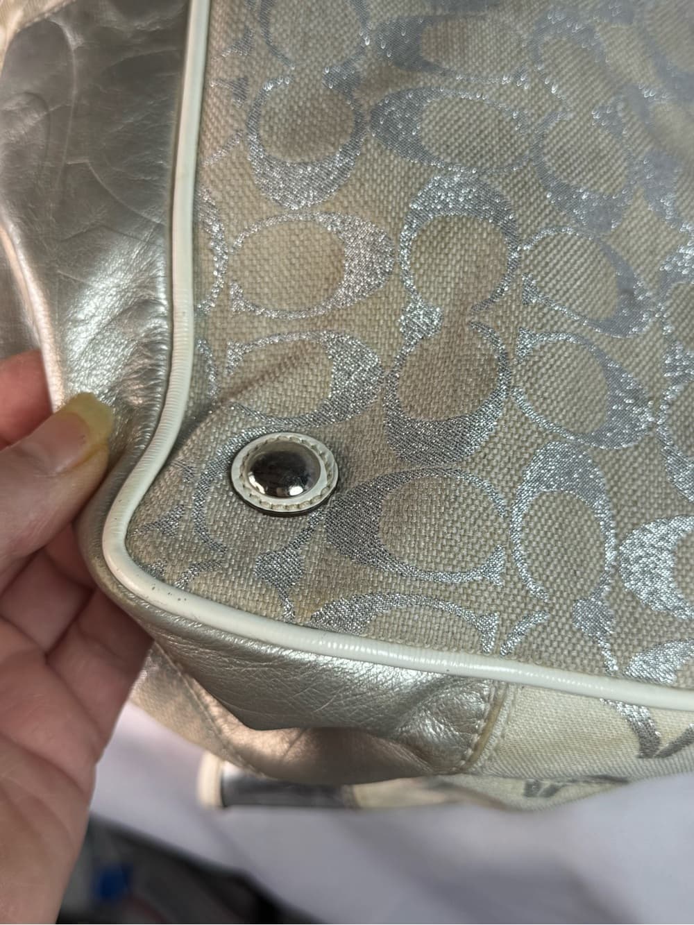 Coach Signature Metallic Silver Ivory Kisslock Satchel Handbag Purse - Thumbnail 3