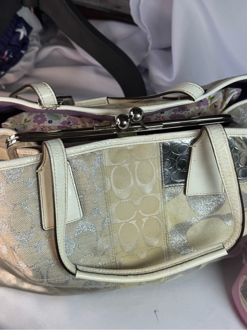 Coach Signature Metallic Silver Ivory Kisslock Satchel Handbag Purse - Thumbnail 8