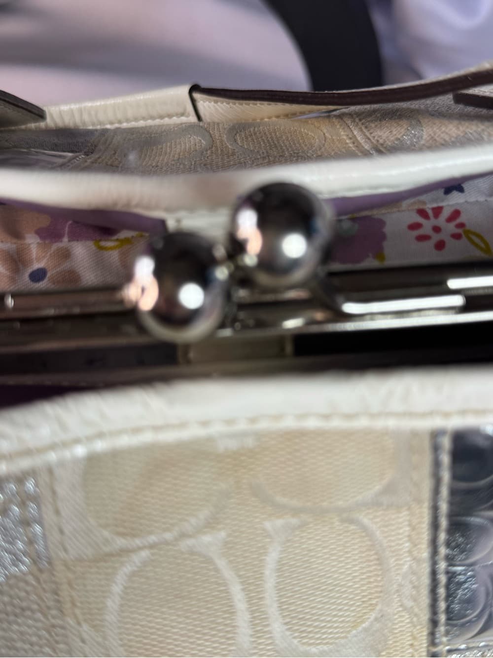 Coach Signature Metallic Silver Ivory Kisslock Satchel Handbag Purse - Thumbnail 9