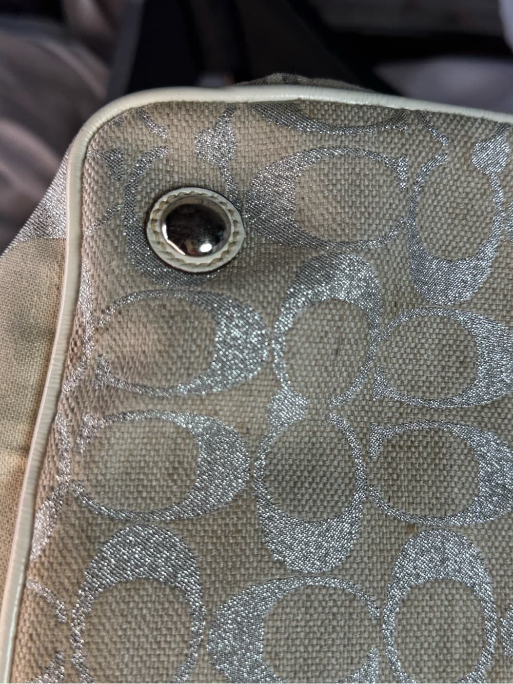 Coach Signature Metallic Silver Ivory Kisslock Satchel Handbag Purse - Thumbnail 5