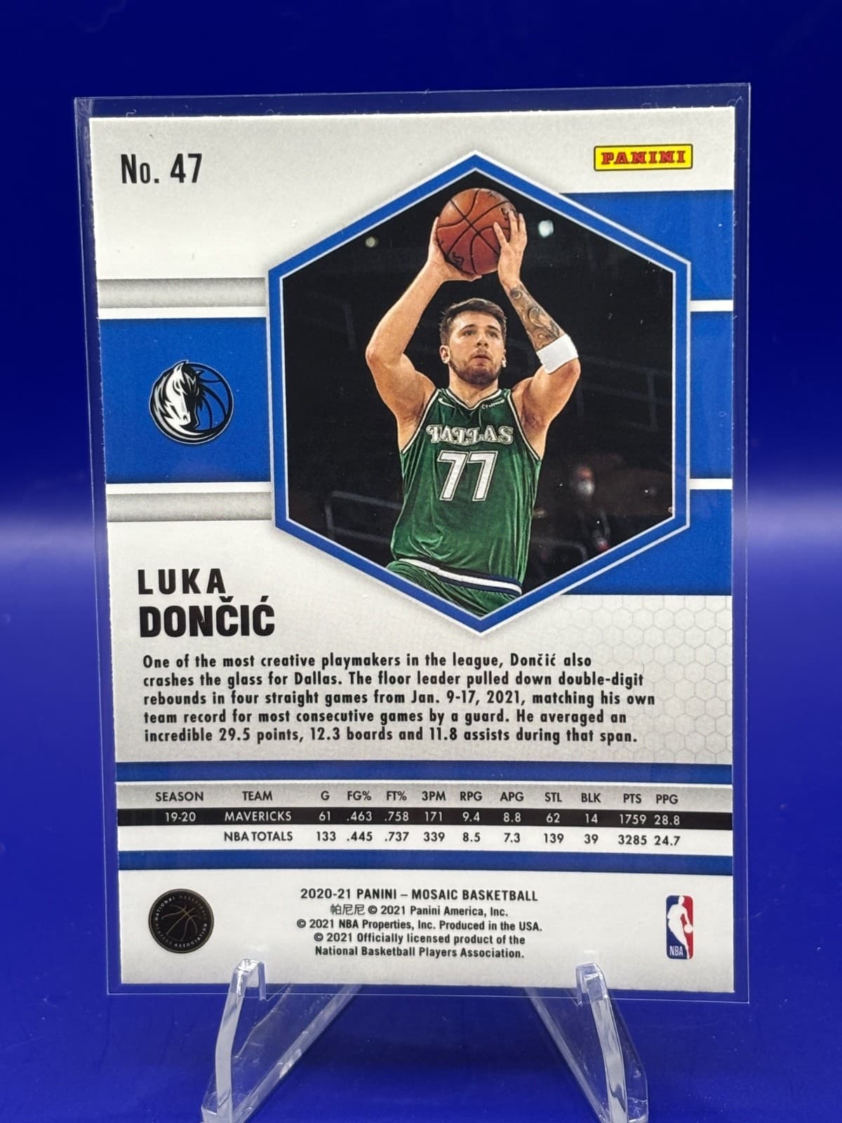 2020-21 Panini Mosaic Luka Doncic #47 Basketball Dallas Mavericks NM - Thumbnail 2