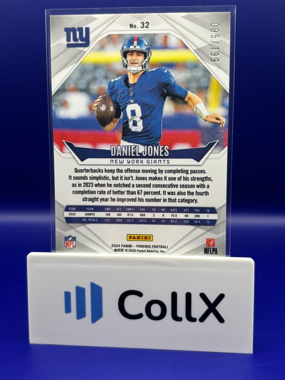 2024 Panini Phoenix Daniel Jones Green Fade /199 #32 New York Giants NM - Thumbnail 2