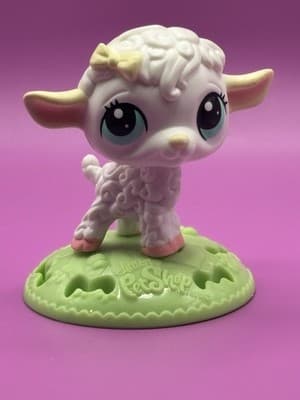 McDonald’s Happy Meal Toy Littlest Pet Shop Hasbro White Lamb Sheep Figure - Thumbnail 2