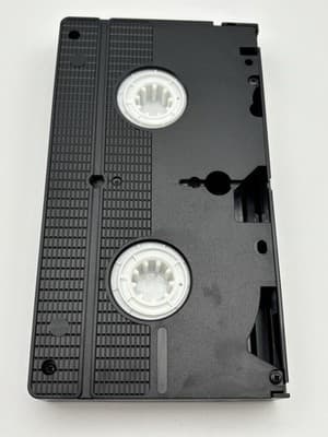 The Land Before Time VII: The Stone of Cold Fire (VHS Clamshell, 2000) (T12) DVD - Thumbnail 15