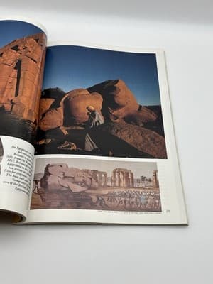 Vintage National Geographic Magazine April 1991 - Thumbnail 3