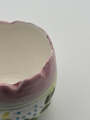 Easter Bunny Rabbit Holding Planter Candy Dish Ceramic Made In Taiwan - Thumbnail 10