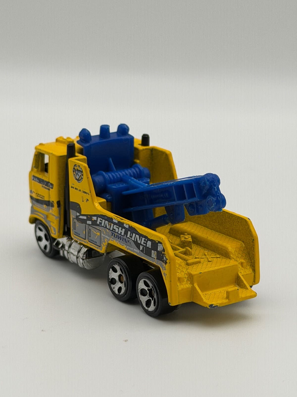 Hot Wheels Rig Wrecker Finish Line Towing Yellow Tow Truck Loose Diecast - Thumbnail 5