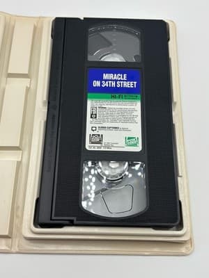 Miracle on 34th Street (1994 / VHS) • Richard Attenborough • PG • DVD Movie Disc - Thumbnail 7