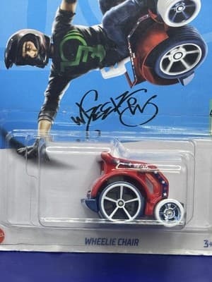 HOT WHEELS ARRON WHEELZ XTREME SPORTS WHEELIE CHAIR RED DIECAST 64/250 - Thumbnail 5