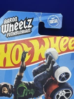 HOT WHEELS ARRON WHEELZ XTREME SPORTS WHEELIE CHAIR RED DIECAST 64/250 - Thumbnail 4