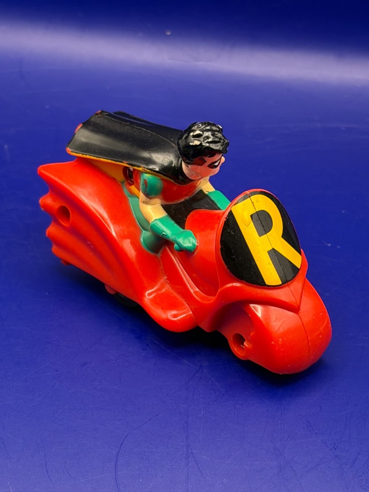 Vintage 1993 McDonalds Batman Animated Series Robin Red Motorcycle Toy - Thumbnail 3