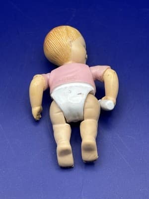 Fisher Price Loving Family Dollhouse Baby Girl Twin Pink W/ Diaper Bottle- Wear - Thumbnail 4