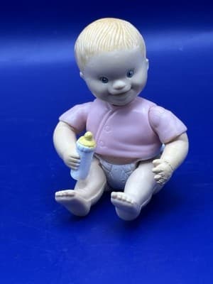 Fisher Price Loving Family Dollhouse Baby Girl Twin Pink W/ Diaper Bottle- Wear - Thumbnail 3