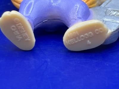 Vintage1991 Kellogg's Disney Chip'n Dale Rescue Rang. Gadget Hackwrench cake top - Thumbnail 7