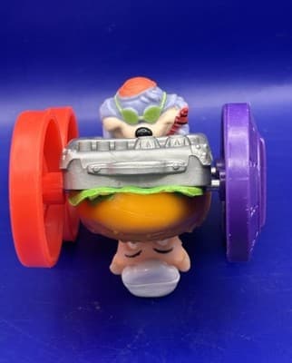 McDonald's Tiny Toon Adv. Flip Car/Vintage Toy/Hampton Pig/Dizzy Devil 1991 T-25 - Thumbnail 2