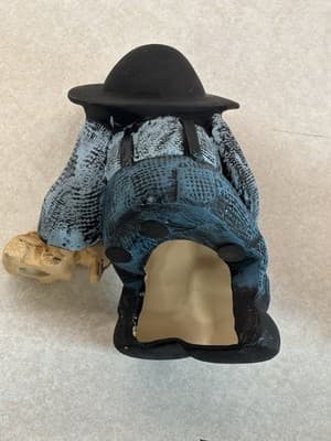 Amish Ceramic Figurine Set Girl and Boy Shelf Sitters Hand-painted Faceless - Thumbnail 13