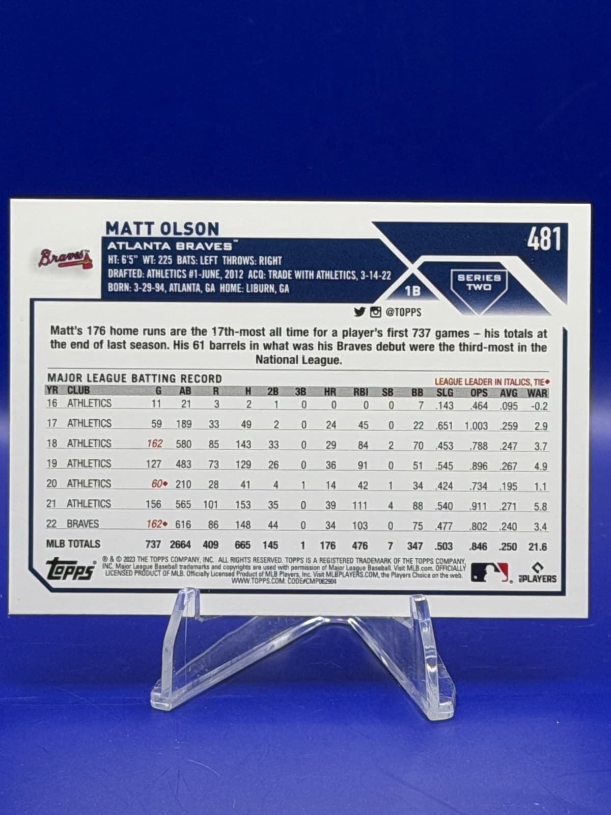 2023 Topps Series 2 Matt Olson Gold Foil #481 Atlanta Braves 1B - Thumbnail 2