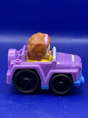 2009 Fisher Price Little People Maggie Purple Jeep Toy Good Condition! - Thumbnail 3
