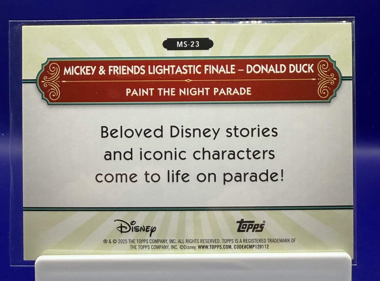 2025 Topps Disneyland 70th Donald Duck Lightastic Finale MS-23 Foil - Thumbnail 2