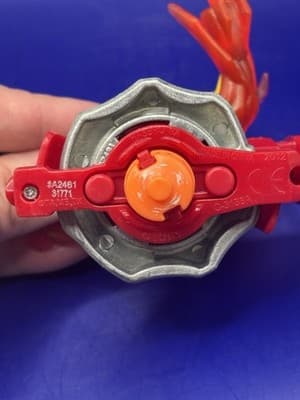 Lot of 4 Beywarriors Steel Beyblade Bey Warriors Battle Hasbro 4 Launchers - Thumbnail 4