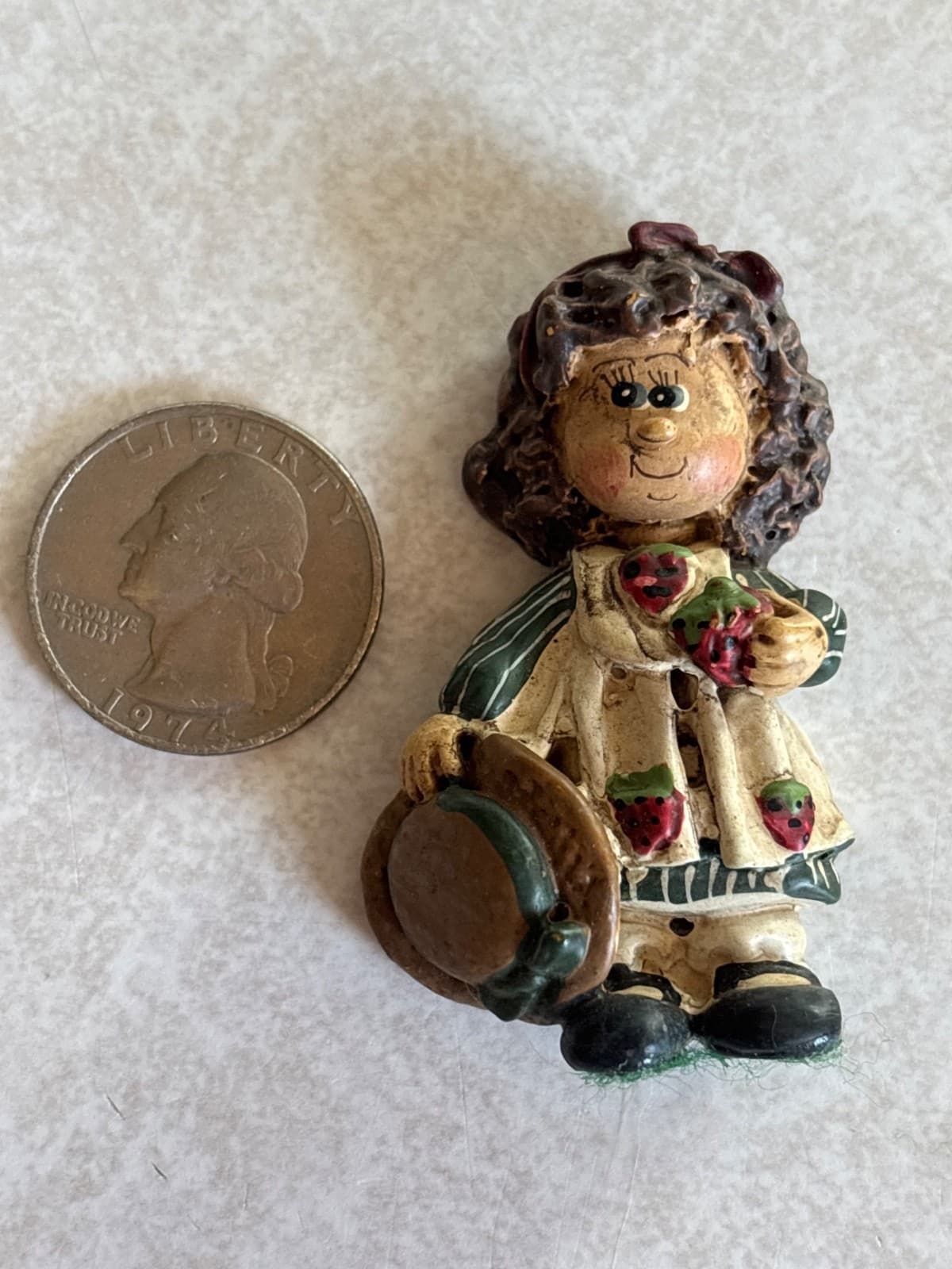 Vintage Strawberry Girl Resin Figurines Lot of 2 Mini Shelf Sitters Magnets Deco - Thumbnail 5