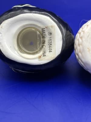 Warren Kimble HENNY PENNY mini salt & pepper shakers 4 PCS SET Black Ivory - Thumbnail 11